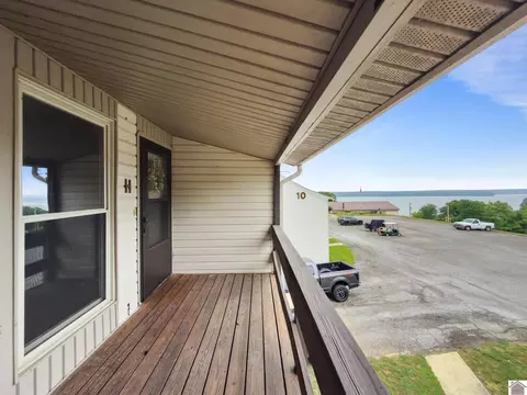 328 Champion Hills Rd UNIT 11H, Kuttawa, KY 42055