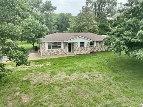 52 Wharton Rd, Cadiz, KY 42211