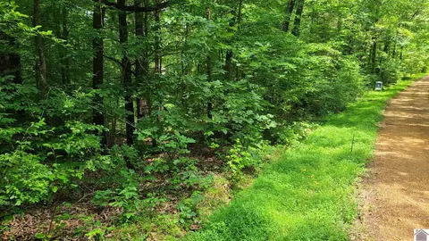 0 Sand Dr, Murray, KY 42071
