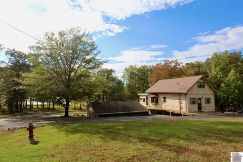 114 Colson Dr, Benton, KY 42025