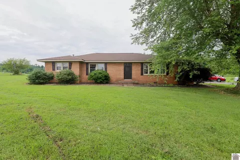 3272 Tom Lane Rd, Benton, KY 42025