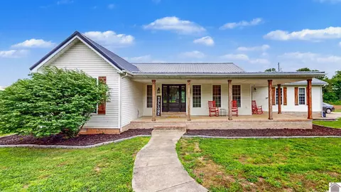190 Castleberry Ln, Benton, KY 42025