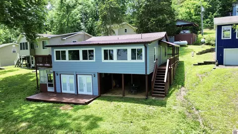 548 Waterway Trl, New Concord, KY 42076