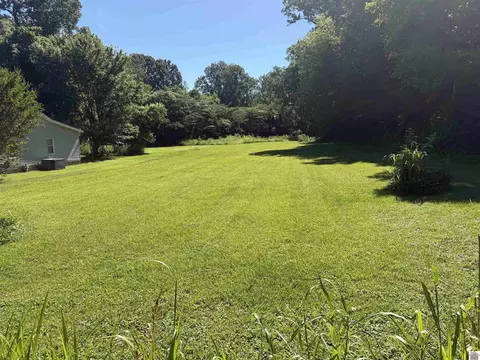 4646 A T Massa Dr, Paducah, KY 42003