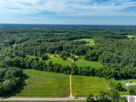 000 Pottertown Road Apt #(CALLOWAY CO. KY 56.6), Murray, KY 42071