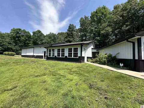 601 State Route 855, Marion, KY 42064
