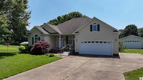 43 Cross Hill Rd, Eddyville, KY 42038