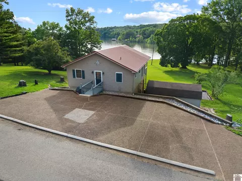 1121 Cunningham Ln, Cadiz, KY 42211