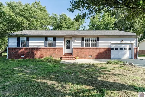 86 Cambridge Dr, Murray, KY 42071