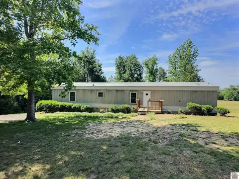 80 Bluegill Ln, Murray, KY 42071