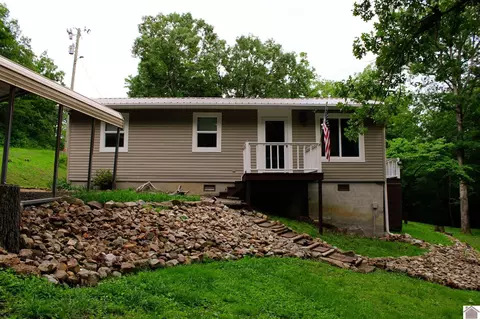 619 Lakeshore Dr, New Concord, KY 42076