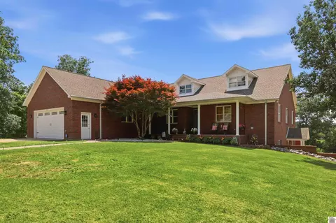 419 Livingston Way, Cadiz, KY 42211