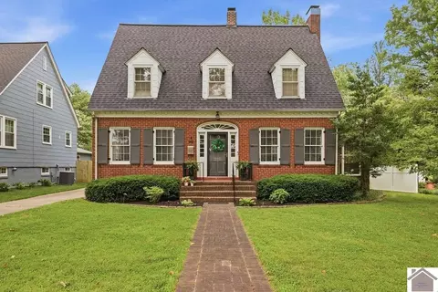319 Wallace Ln, Paducah, KY 42001