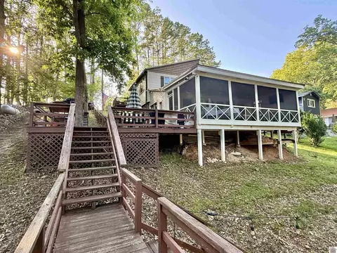 318 Horseshoe Dr, Cadiz, KY 42211