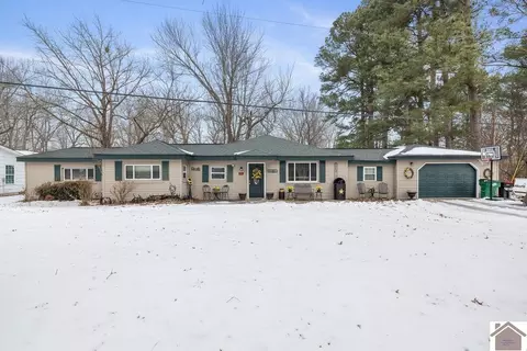 2164 Homewood Ave, Paducah, KY 42003