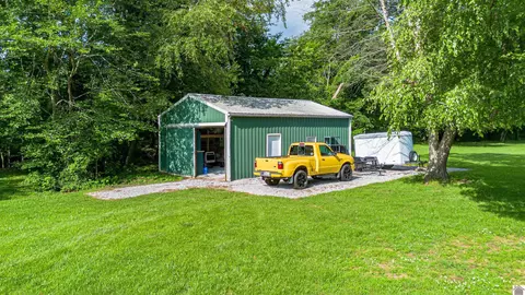 Exterior - 600 E Blanks Rd, Wickliffe, KY 42087 photo 5 of 7