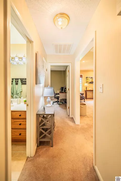 Entry Way - 600 E Blanks Rd, Wickliffe, KY 42087 photo 1 of 2