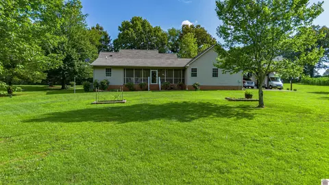Exterior - 600 E Blanks Rd, Wickliffe, KY 42087 photo 6 of 7