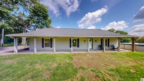 8180 Old Lovelaceville Rd, Paducah, KY 42001
