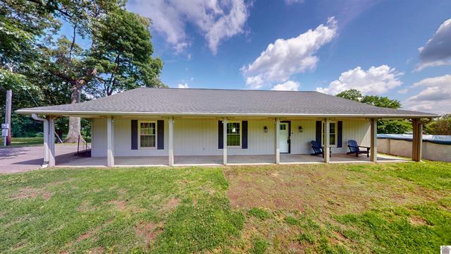 8180 Old Lovelaceville Rd, Paducah, KY 42001