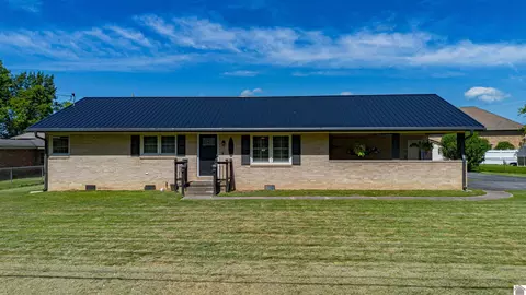 109 Albany St, Paducah, KY 42003