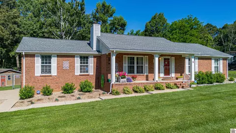 201 Windmill Dr, Paducah, KY 42001