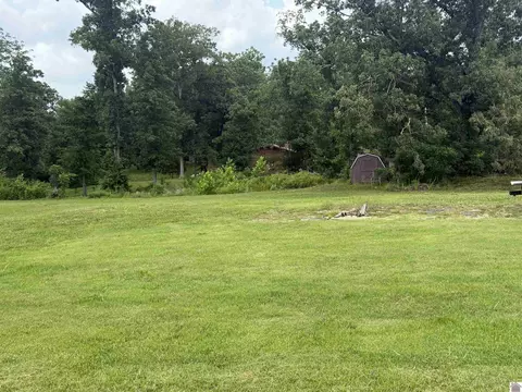 102 Autumn Ln, Gilbertsville, KY 42044