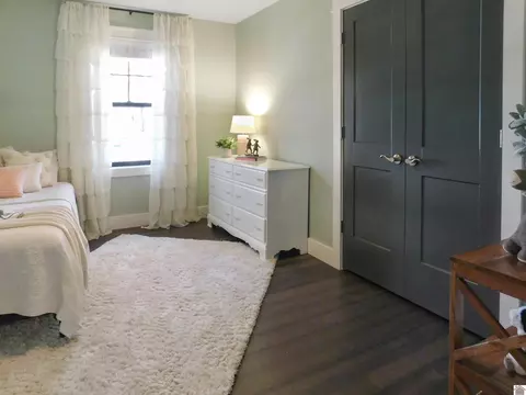 Bedroom - 809 Bagwell, Murray, KY 42071 photo 4 of 4