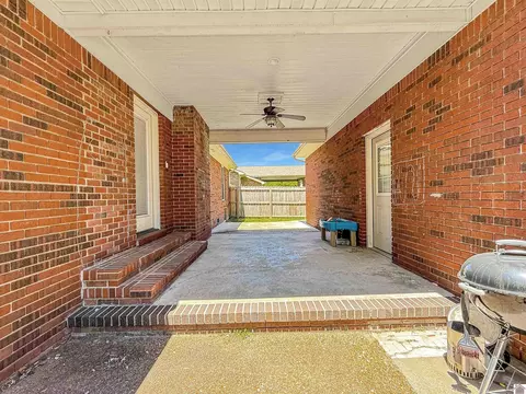 Exterior - 809 Bagwell, Murray, KY 42071 photo 5 of 6