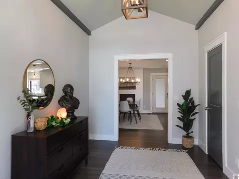 Entry Way - 809 Bagwell, Murray, KY 42071 photo 1 of 1