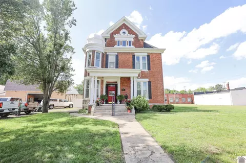 807815 Jefferson St, Paducah, KY 42001