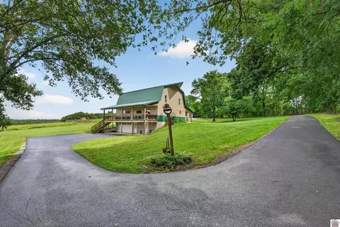 848 Paradise Rd, Grand Rivers, KY 42045