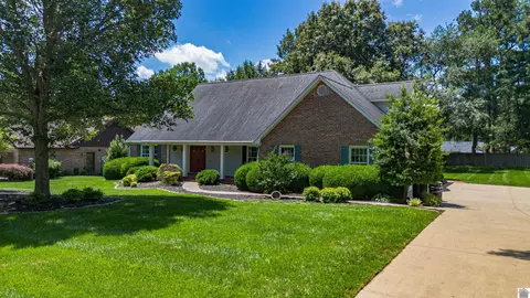 555 Whitney Dr, Paducah, KY 42001