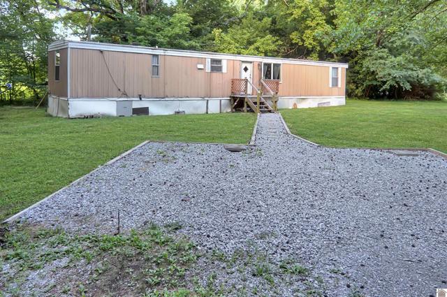 251 4th St, Hardin, KY 42048