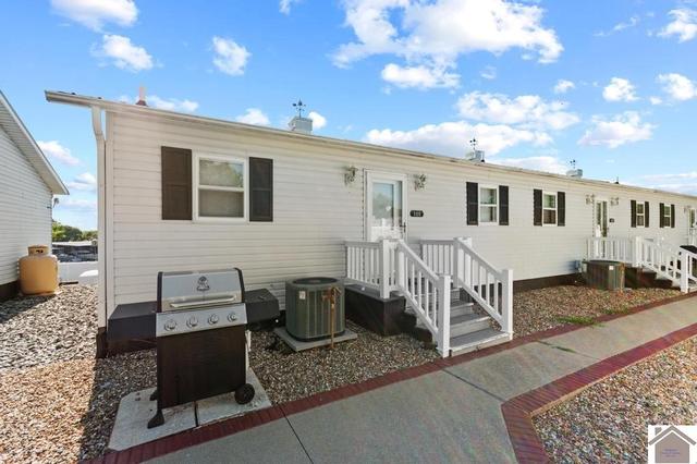 108 Green Turtle Bay Dr, Grand Rivers, KY 42045