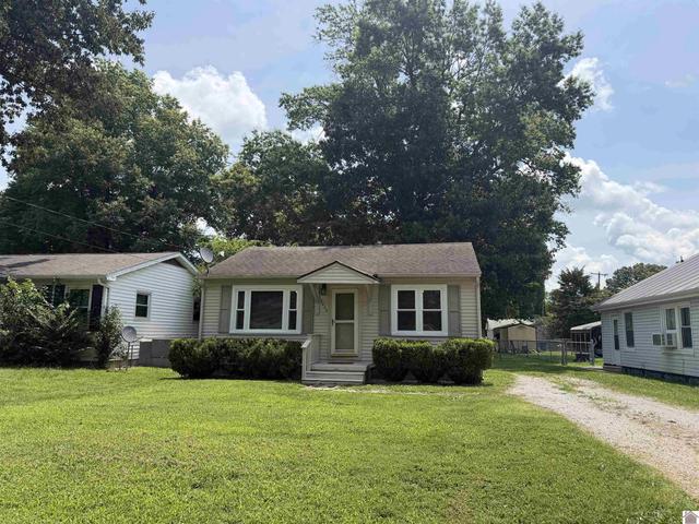 2632 Goodman, Paducah, KY 42003