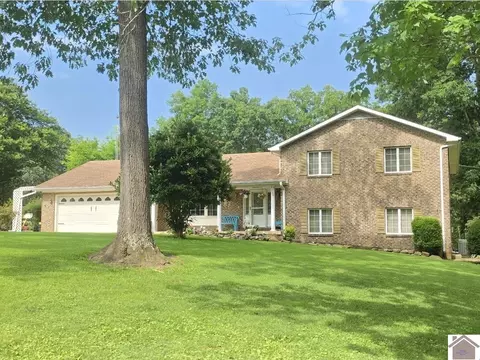 685 Salem Chapel Rd, Benton, KY 42025