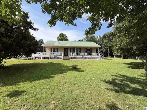 3003 Friendship Rd, Eddyville, KY 42038