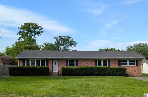 126 Lakeview Dr, Paducah, KY 42003
