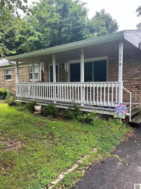 179 Iroquois, Paducah, KY 42001