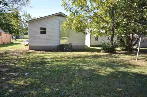 709 Pine St, Benton, KY 42025 photo 8