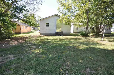709 Pine St, Benton, KY 42025 photo 9