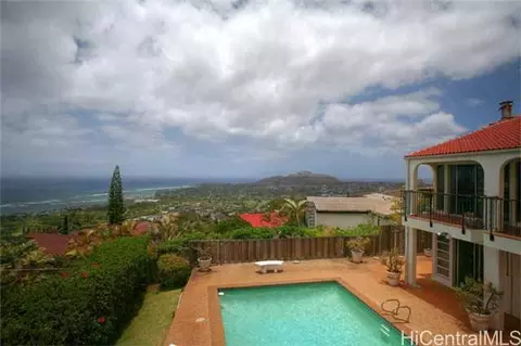 1733 Kumakani Loop, Honolulu, HI 96821 photo 1