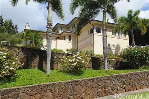 5562 Poola St, Honolulu, HI 96821 photo 1