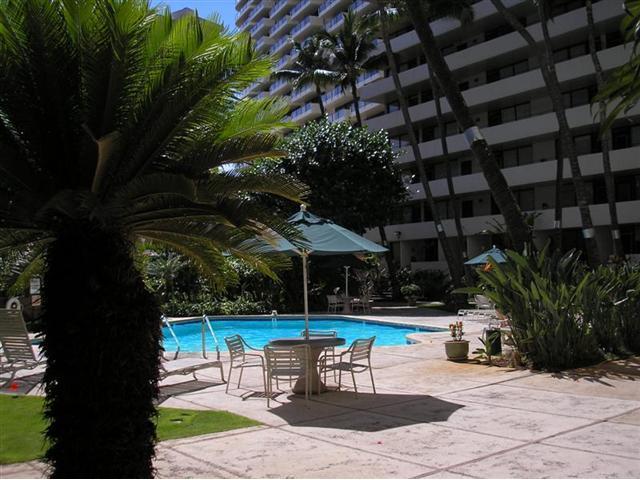 425 Ena Rd #aph1, Honolulu, HI 96815 photo 1