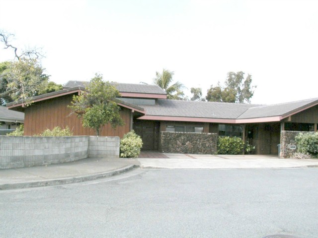 1454 Ala Leie Pl, Honolulu, HI 96818 photo 1
