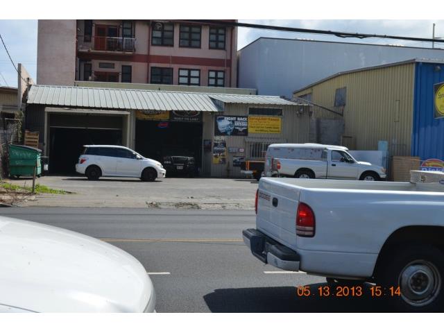 1815 Dillingham Blvd, Honolulu, HI 96819 photo 1