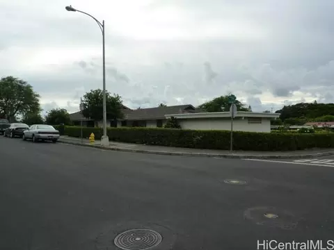 4747 Analii St, Honolulu, HI 96821 photo 1