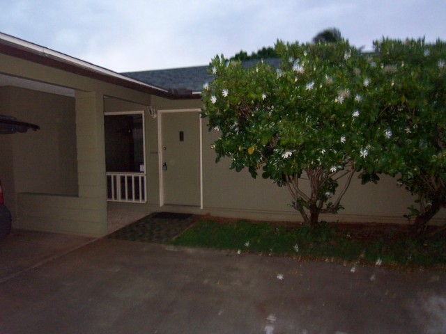 98-1140 Kaamilo St, Aiea, HI 96701 photo 1