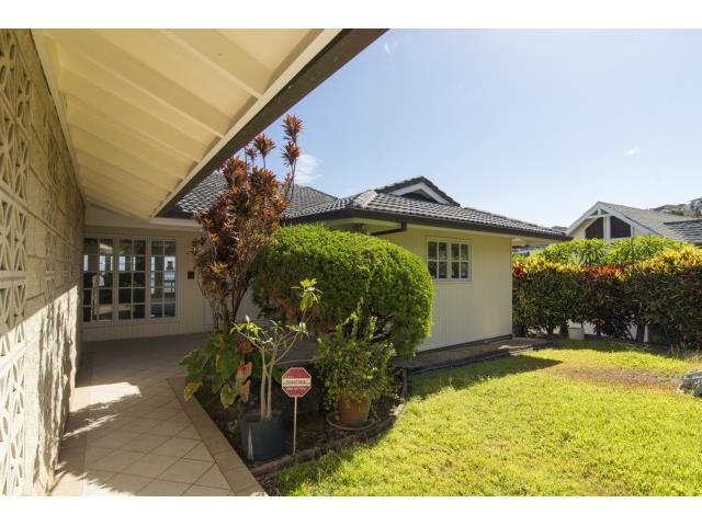 5239 Poola St, Honolulu, HI 96821 photo 1